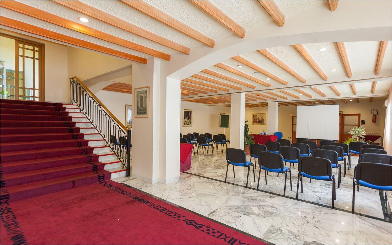 Hotel El Mouradi Hammam Bourguiba Ain Draham Exterior foto
