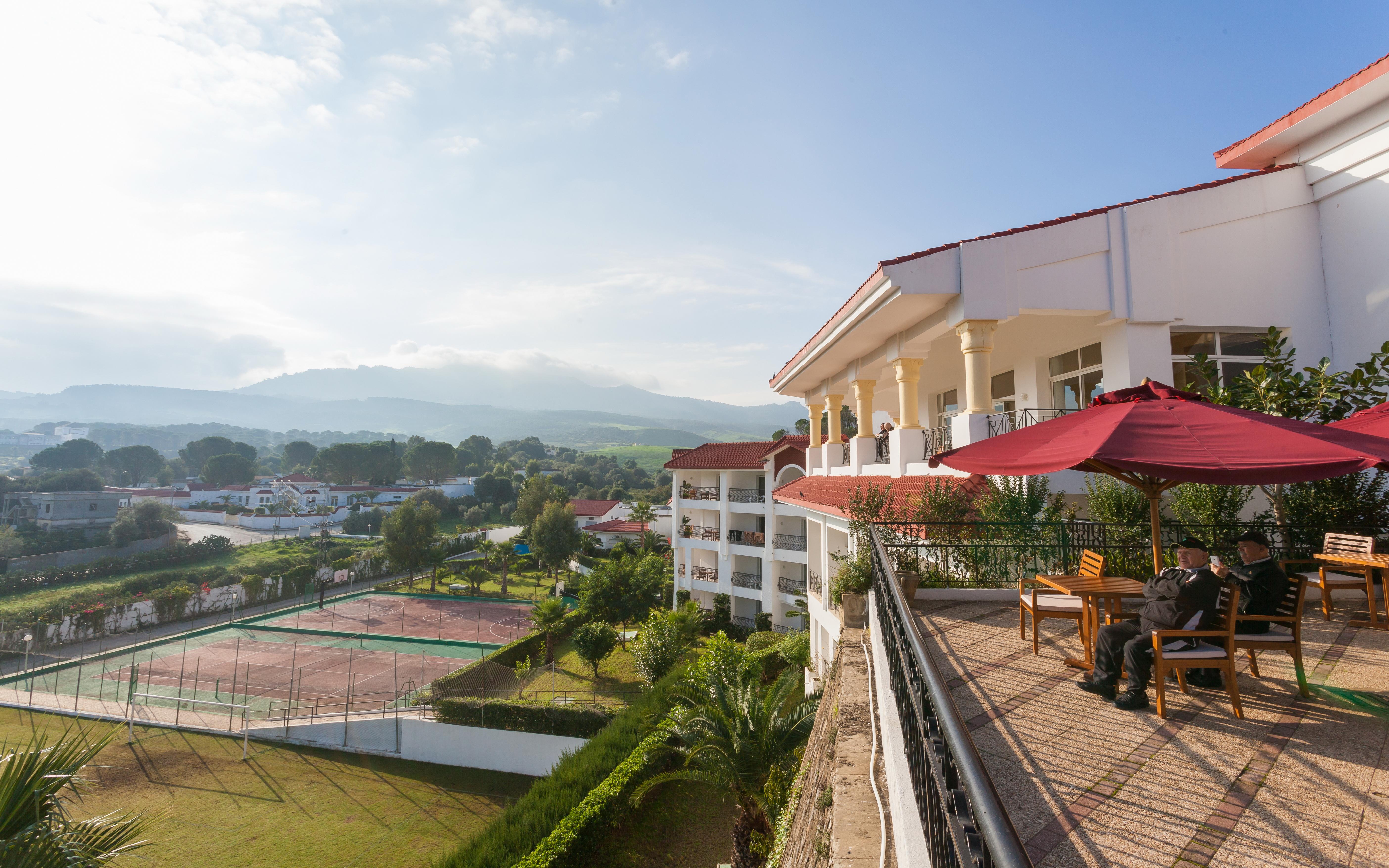 Hotel El Mouradi Hammam Bourguiba Ain Draham Exterior foto